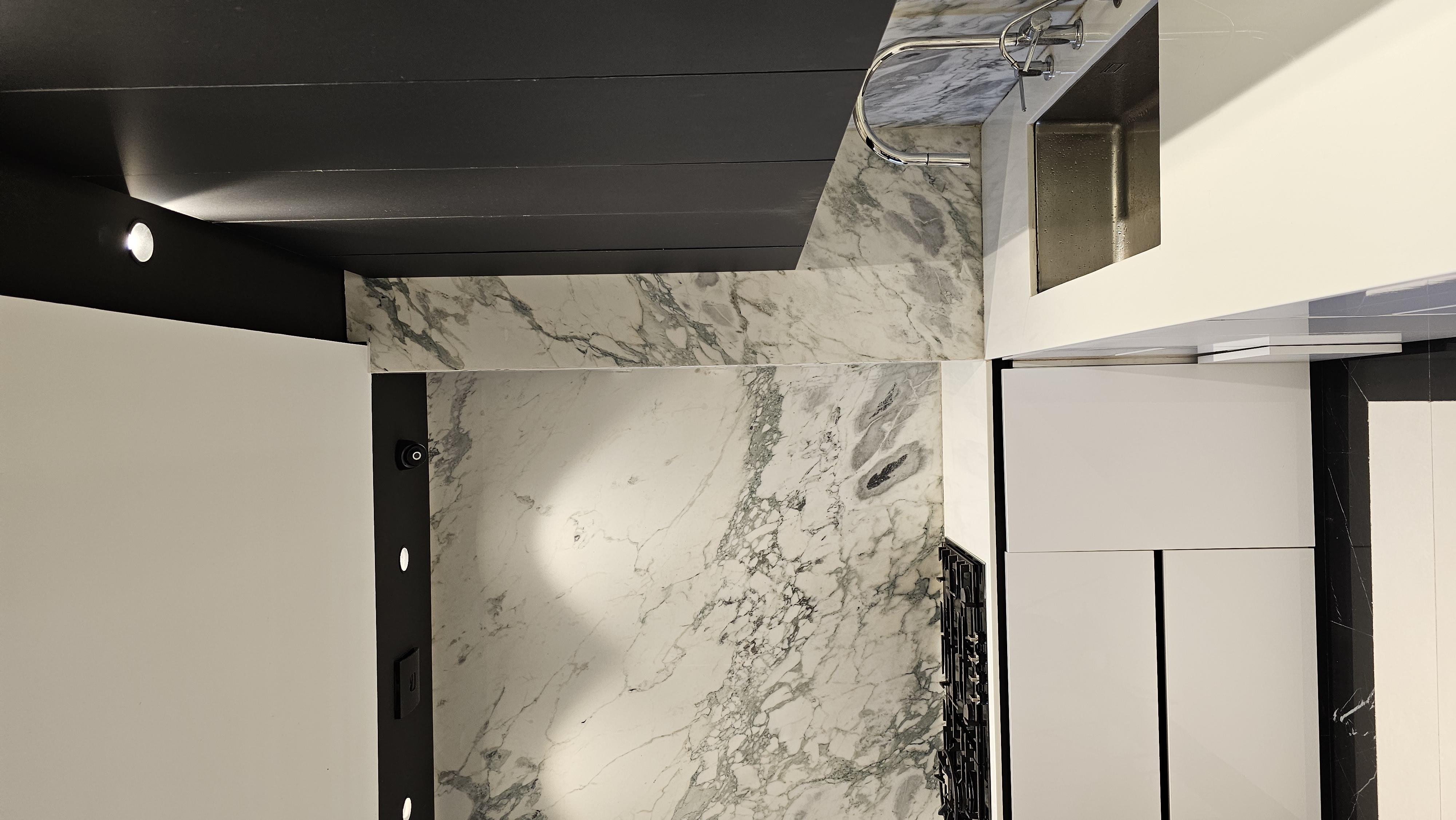 Espace de vie design luxe sur-mesure penthouse Casablanca — Atelier Mouna Bennani