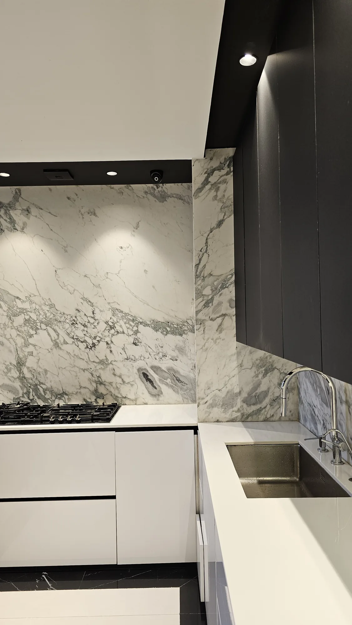 Espace de vie design luxe sur-mesure penthouse Casablanca — Atelier Mouna Bennani