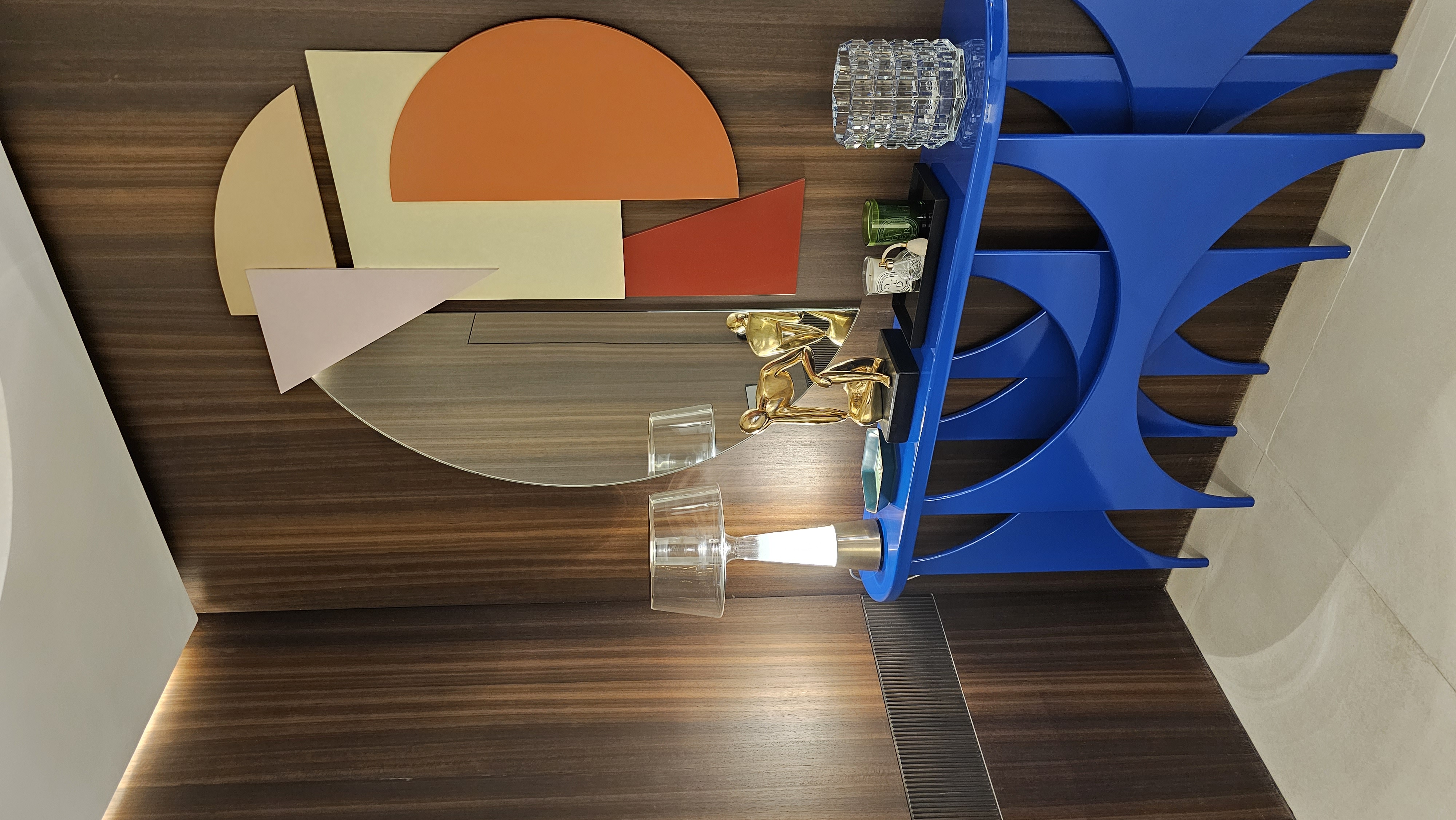 Salon contemporain lumière naturelle aménagement intérieur Casablanca — Atelier Mouna Bennani