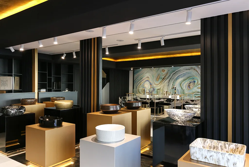 Espace principal Showroom Verrell Design — Atelier Mouna Bennani